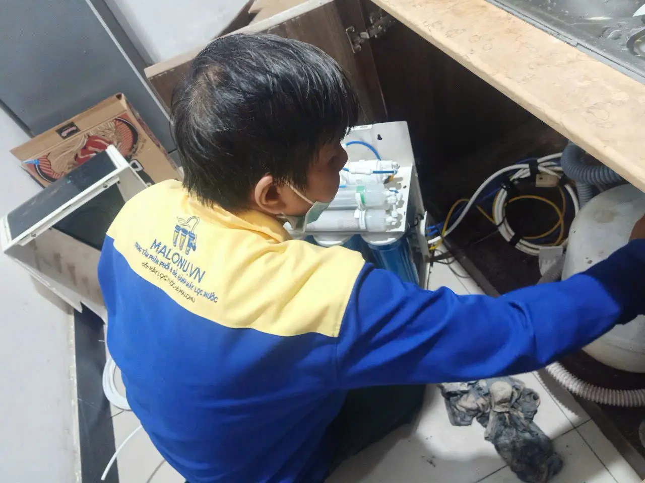 Thay lõi lọc nước 64 CTY HSING YUAN VN
