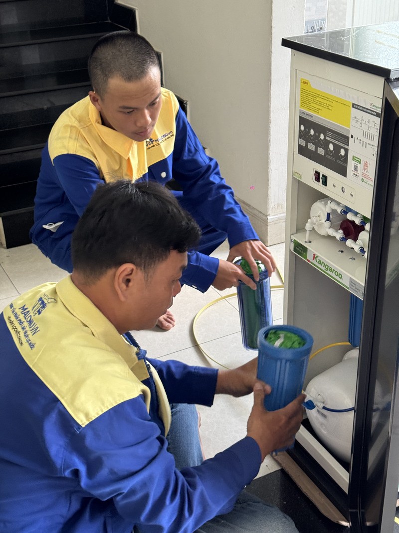 Lắp Đặt Máy Lọc Nước Cho Công Ty TNHH Tinh Kỳ: Giải Pháp Nước Sạch Cho Doanh Nghiệp 4 Lắp Đặt